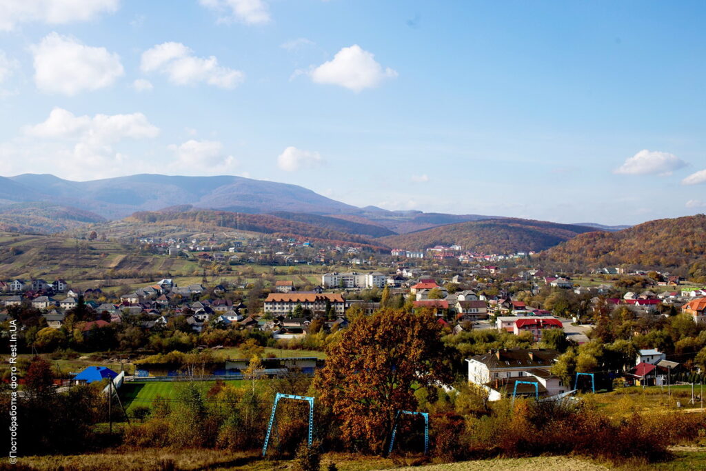 Закарпатське село Поляна